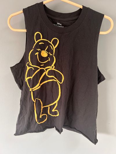 Disney Winnie the Pooh cropped tee Women's - M