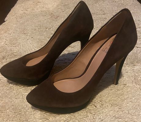 Vince Camuto Brown and black suede heels. 8 (Adult)