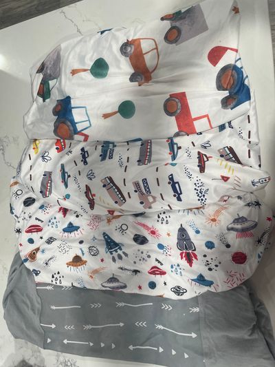 . Set of 4 bassinet sheets