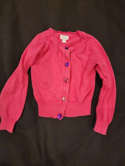 Place 1989 Place cardigan features decorative heart-shaped gem buttons. 5T/5