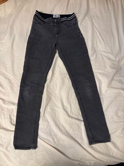 Jordache 5 Sz 12 gray / black skinny denim 10-12