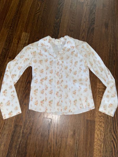 Geri C Womens blouse with lovely floral design Women's - M
