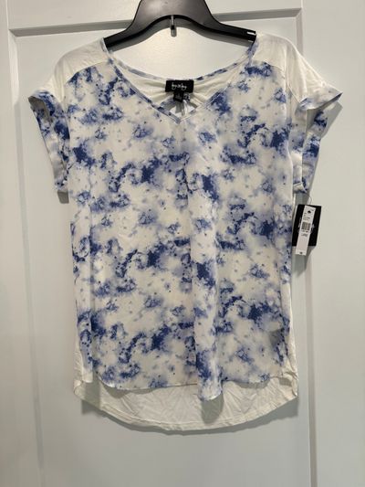 NWT ByBy Stretchy blue and white top, very soft Women's - L
