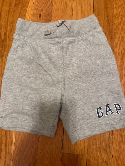Gap Gray shorts 2T