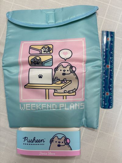 NEW - Pusheen Device sleeve 13in x 10in