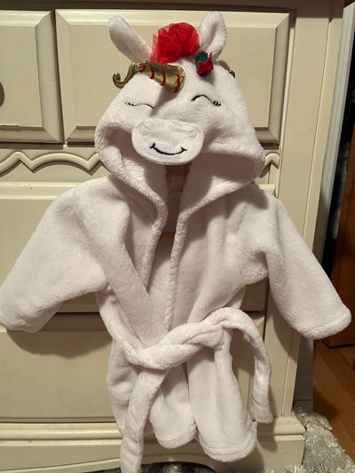 Unicorn robe Size 0-9 months. SFPF home 0-12 Months