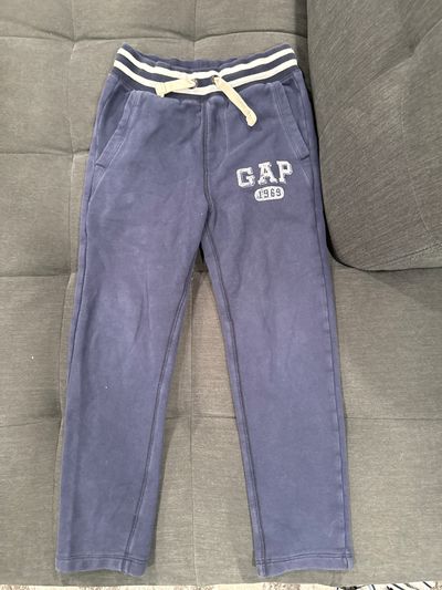 Gapkids Navy blue sweat pants with drawstring and pockets 7-8