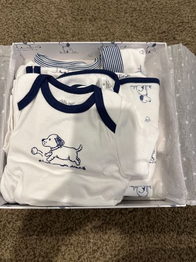 Little me Puppy Toile Printed Gift Box Set Brand new 6 piece set footie hat blanket bodysuit bib burp cloth 6 Months