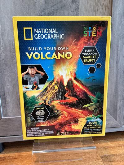 National Geographic New build your own volcano kit