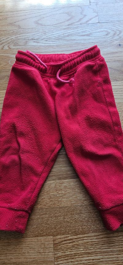 Old Navy Good condition fleece joggers with pull-on elasticized waistband 18-24 Months