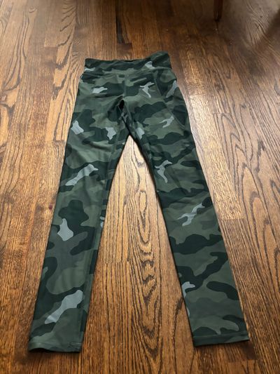 Old Navy camo leggings  14-16