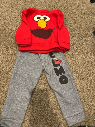 Sesame Street Elmo outfit sweatshirt and sweatpant Elmo nose is slightly worn pants in excellent condition 2T