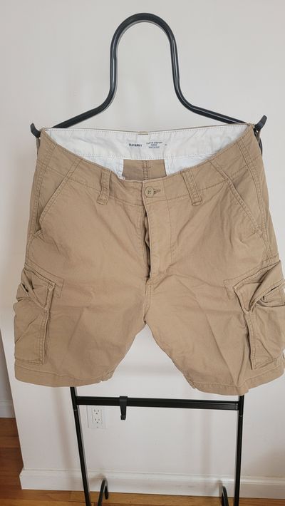 Old Navy Lived in Straight Cargo Short 31