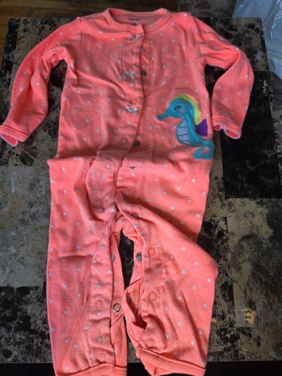 Carters one piece outfit  9 Months