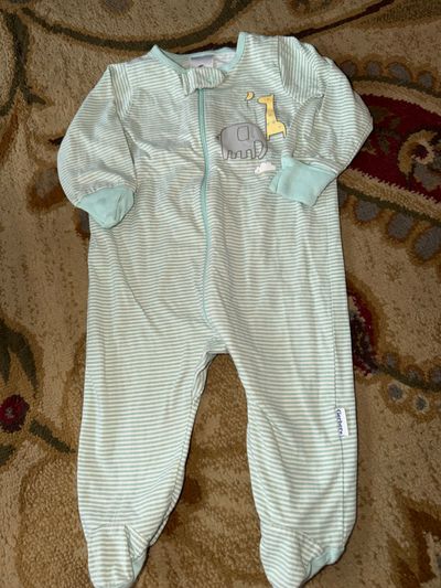 Gerber Long sleeve footie pajamas 9 0-3 Months