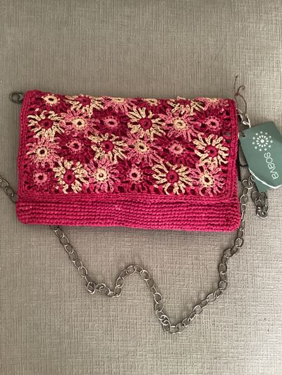 Soava New with tags Fuchsia Raffia purse