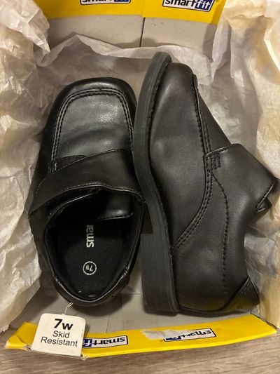 Payless New Black dress shoes new, size 7W velcro closure 5 (Lil' Kid)