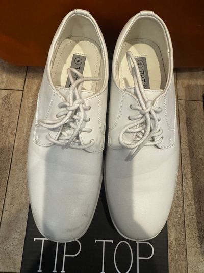 Tip Top Boys White shoes Boys white communion shoes just need cleaning 3 (Big Kid)