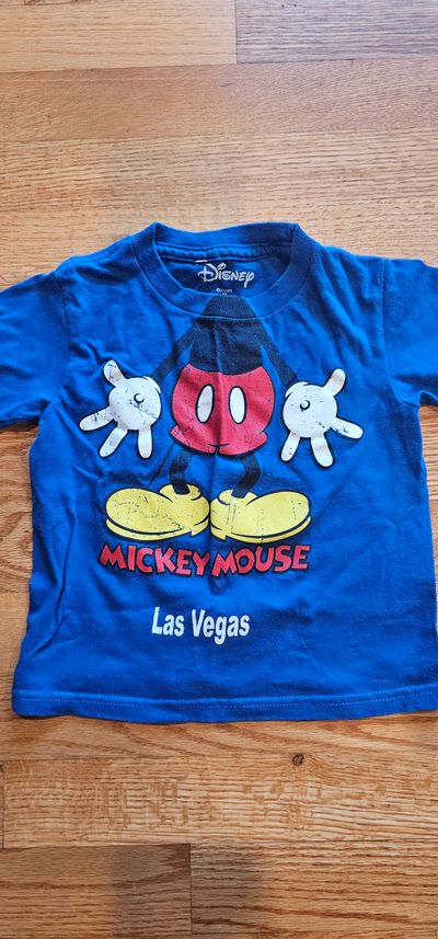 Disney Micky Mouse body graphic shirt Las Vages 2T