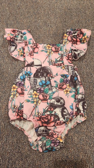 NA Star wars R2D2 pink romper 6-12 Months
