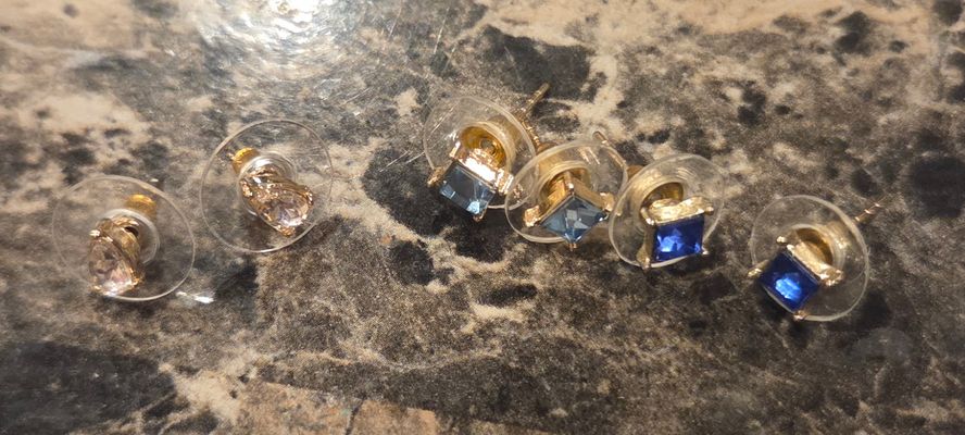 Lot of 3 earrings