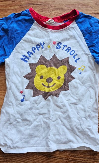 Right Euro Cute graphic T-shirt in good condition 6T/6