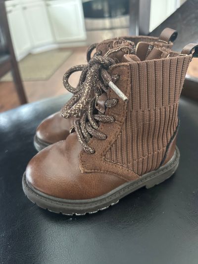 Carters dark brown boots  6 (Toddler)