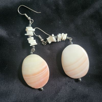 unknown Vintage pink oval drop earrings
