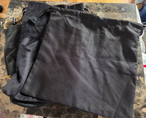 3 pull drawstring bags