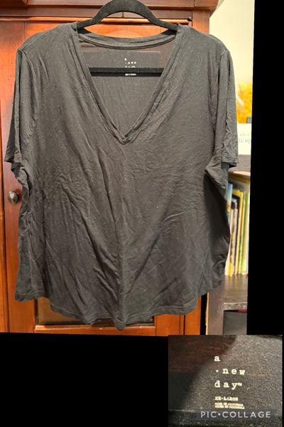 AND BLK TEE  Women's - XXL