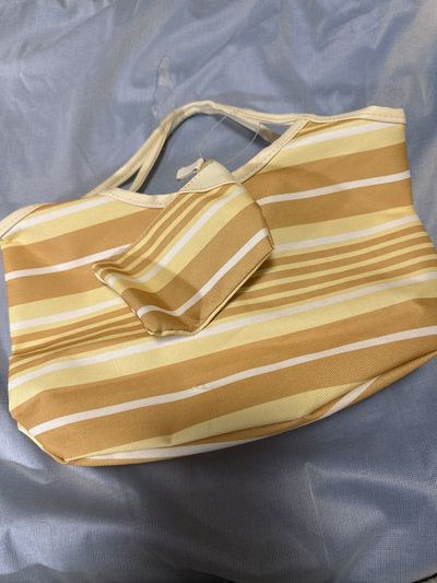 Avon Bath tote with purse