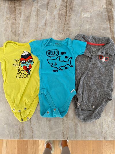 3 short sleeve onesies  3 Months