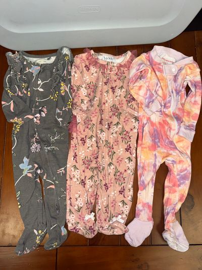Burts Bees, Jessica Simpson and Nicole Miller 3-6 Footie Zipper PJs Pajamas 3-6M. Name Brand. 3-6 Months