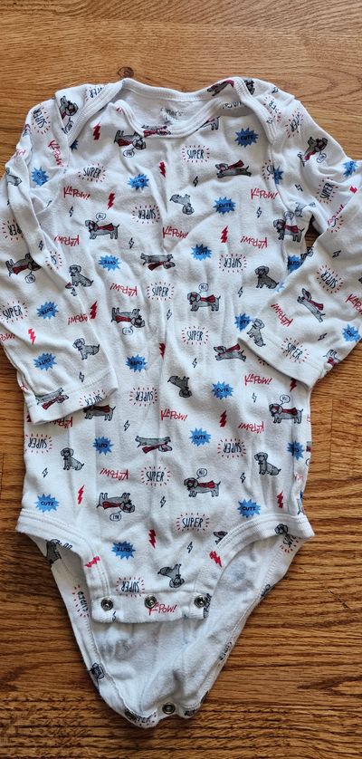 Carter's Like new boys 18M bodysuit feature super hero dogs graphic 18 Months