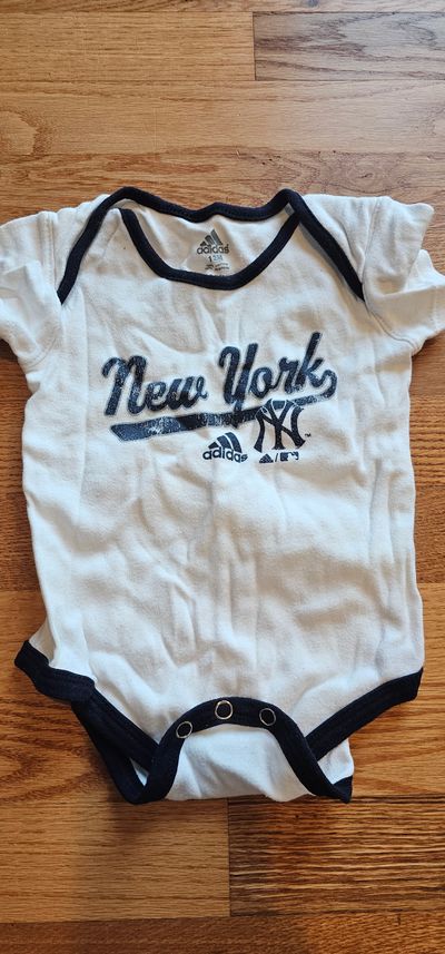 Adidas Like new boys 12M Yankee Bodysuit for the little Yankee fan 12 Months