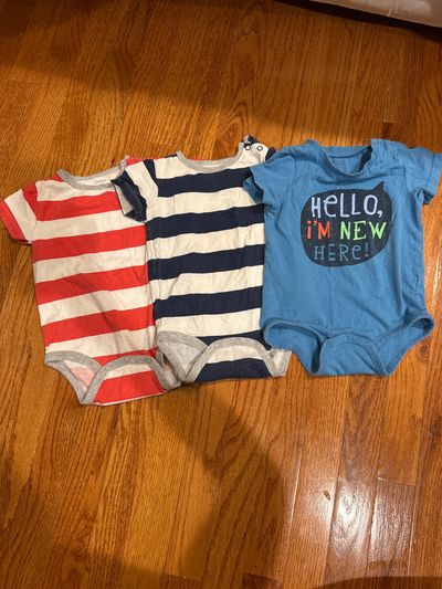 Various Short sleeve bundle with buttons on bottom 24 Months
