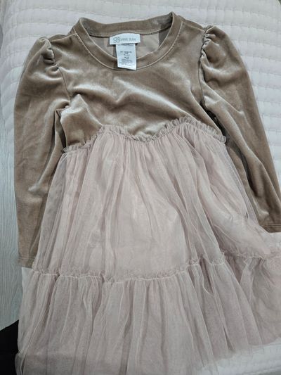 Bonnie Jean Velvet and tule dress, stunning for the holiday photos 4T