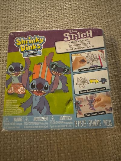 Brand new shrinking jinx Disney stitch 18 piece pi