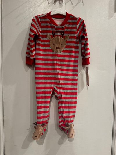 Brand New Carters Raindeer Pajamas 9 months Brand New Carters Raindeer Pajamas 9 months 6-9 Months