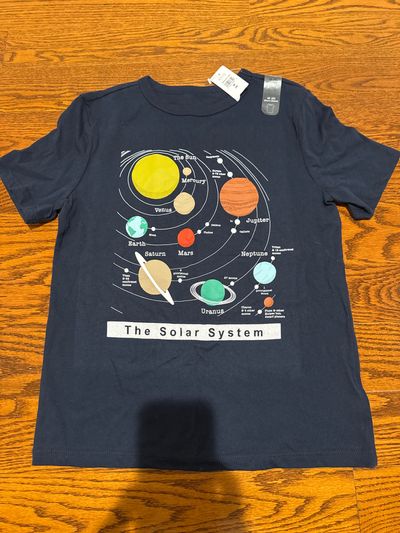 Gap NEW solar system tshirt size 8 7-8