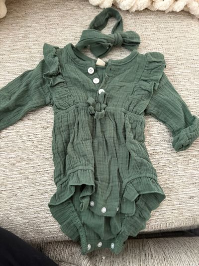 Amazon Outfit with bow 0-3 Months