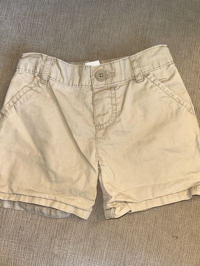 Carters Beige shorts 3T
