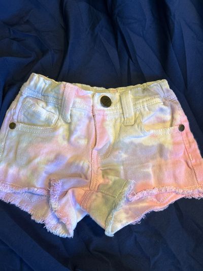 Zinnias Tie-dye denim shorts 3T