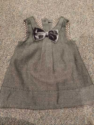 M Formal dress with a bow, gray 0-3 Months