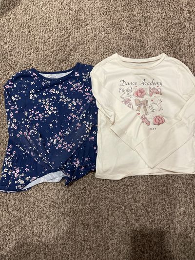 Carters Medium long sleeve 7-8