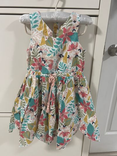 Tommy Bahama Beautiful dress for summer 2T