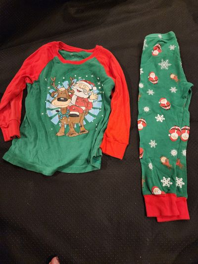 Tinoluling Santa pajamas for xmas 6T/6