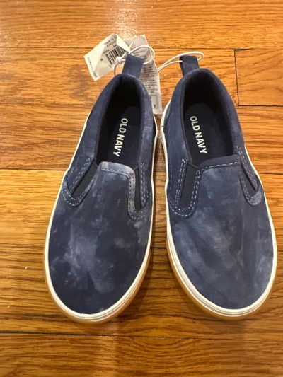 Brand new with tags Old Navy navy tie dye slip ons  6 (Lil' Kid)