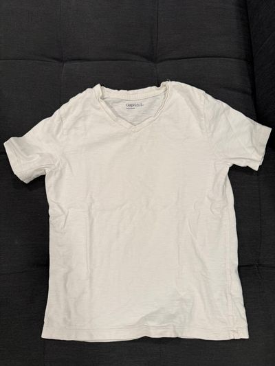 Gapkids White vneck tshirt short sleeve boys 6T/6
