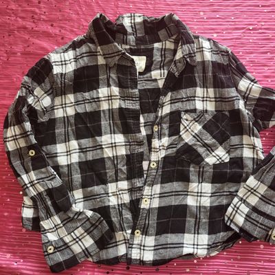 forever 21 size L button top black & white 10-12